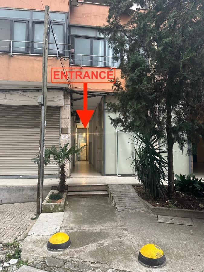 Amos City Center Apartment Tirana Exterior foto